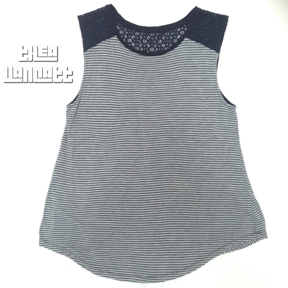 Black Lace And Sassy Stripes Sleeveless Flowy Top! - Picture 2 of 5